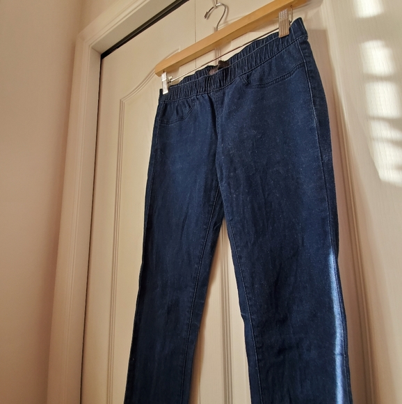 ❗❗3/$20 Dark Washed Jeggings - Picture 3 of 4